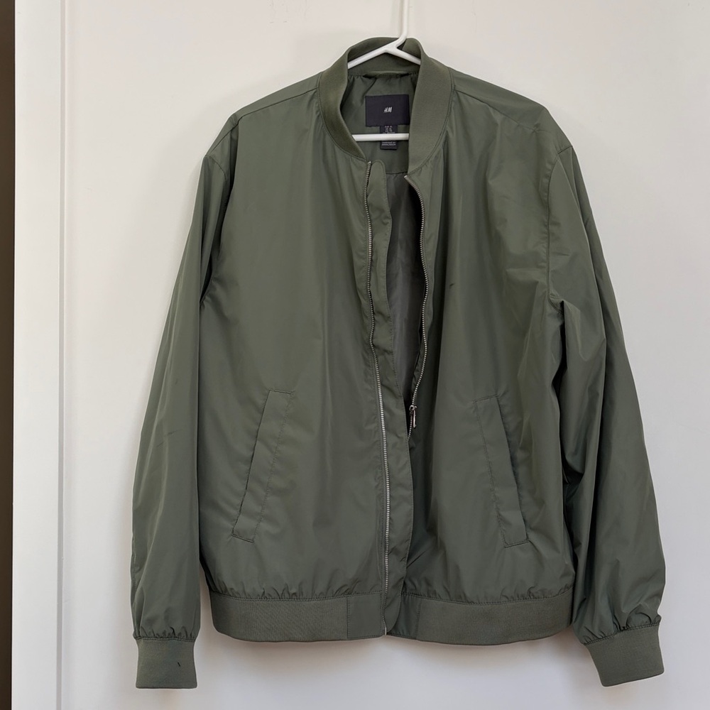 H&M Men’s Olive Bomber Jacket